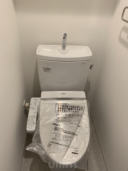 トイレ　別室の画像です、ご参考までに