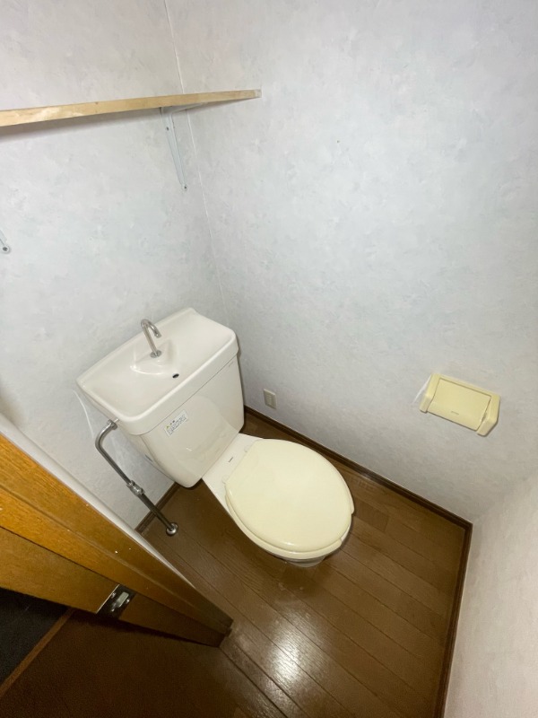 トイレ　※他部屋参考写真