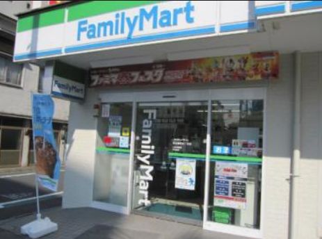 コンビニ　ファミリーマート西日暮里四丁目店（コンビニ）まで353m