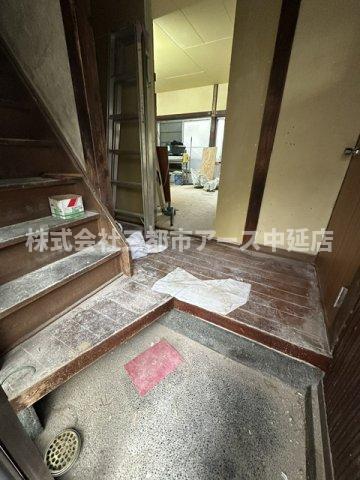 玄関　（Ｔ００５）東京都品川区西品川２丁目１７ー２１戸建　は三都市