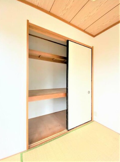 収納　※同タイプの室内写真です。現況優先します。