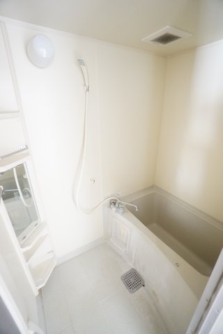 バス・シャワールーム　※同物件・同タイプの写真です。