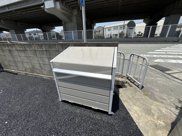 その他　ゴミ捨て場（その他）まで5m
