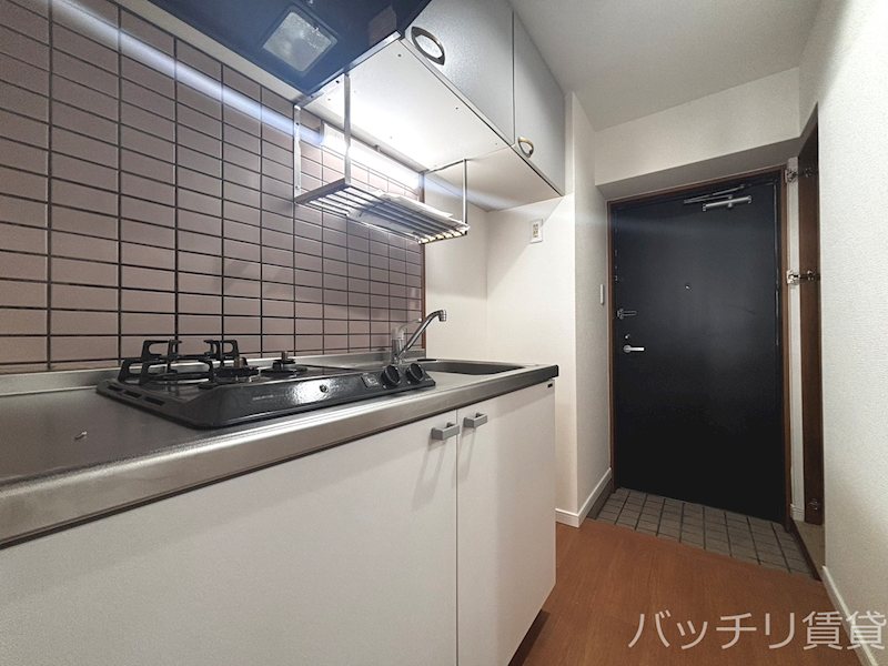 キッチン　別号室写真の為、現況を優先致します。