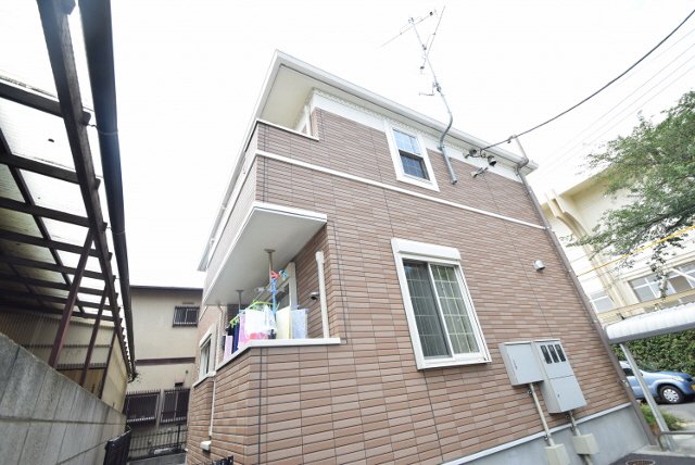 建物外観　1棟2世帯全室角部屋！