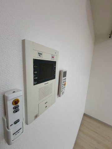 セキュリティ　同物件別部屋写真