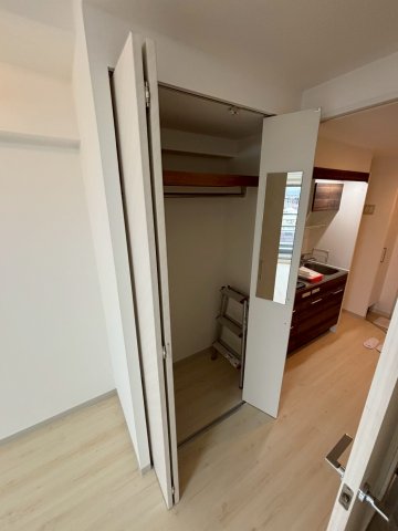 収納　同物件別部屋写真