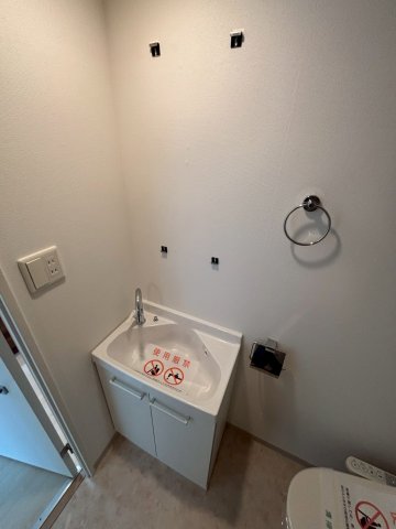 洗面設備　同物件別部屋写真