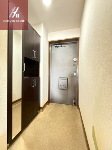 玄関　収納もある玄関です