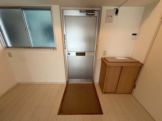 玄関　※別号室の写真使用