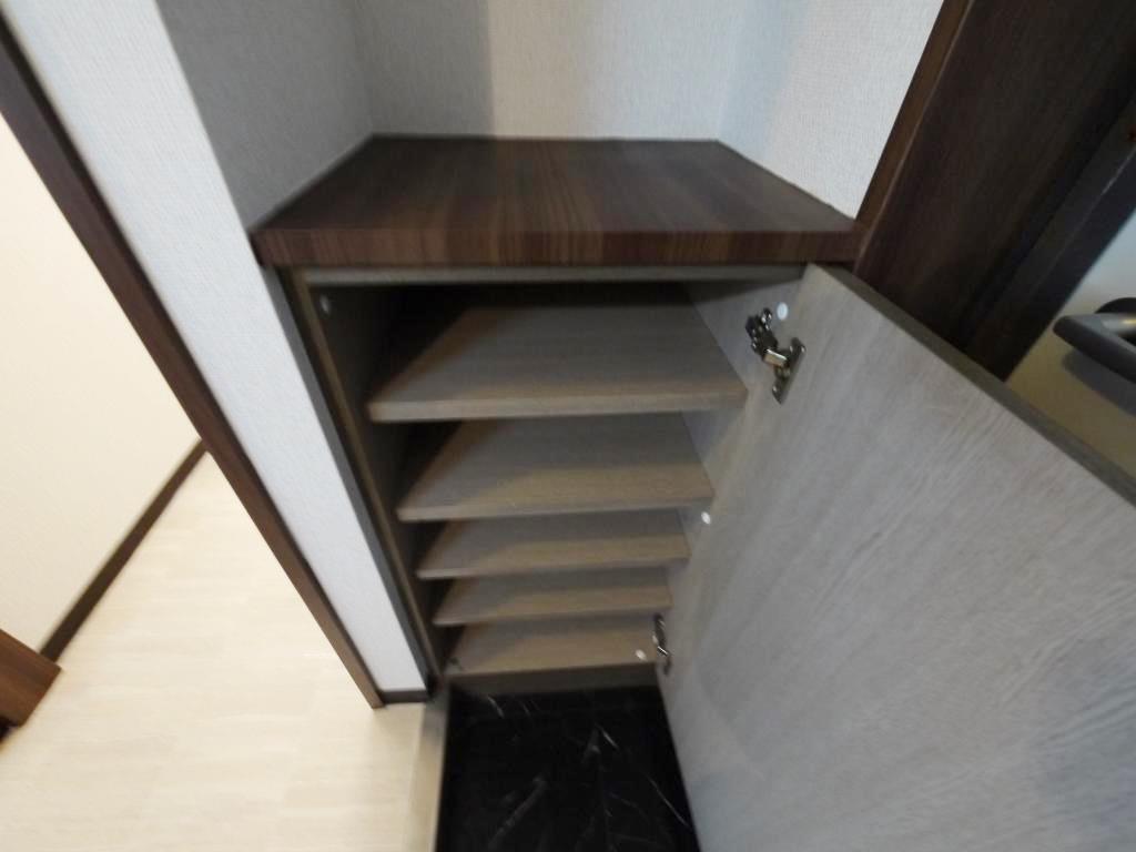 ロイヤルパーク大町の内装写真