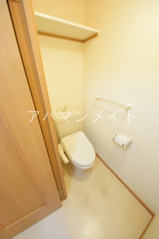 トイレ　ウォシュレット付き！