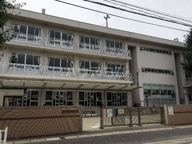 小学校　浦安市立北部小学校（小学校）まで656m