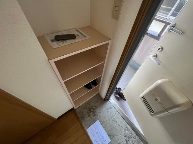 玄関　シューズボックスがあります