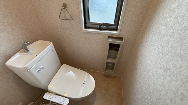 トイレ　温水洗浄便座付きでおすすめ！