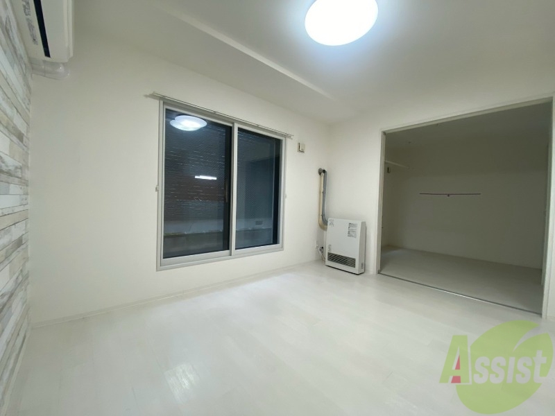 居室・リビング　広くてキレイなお部屋が広がっていて、充実した生活が送れそう。
