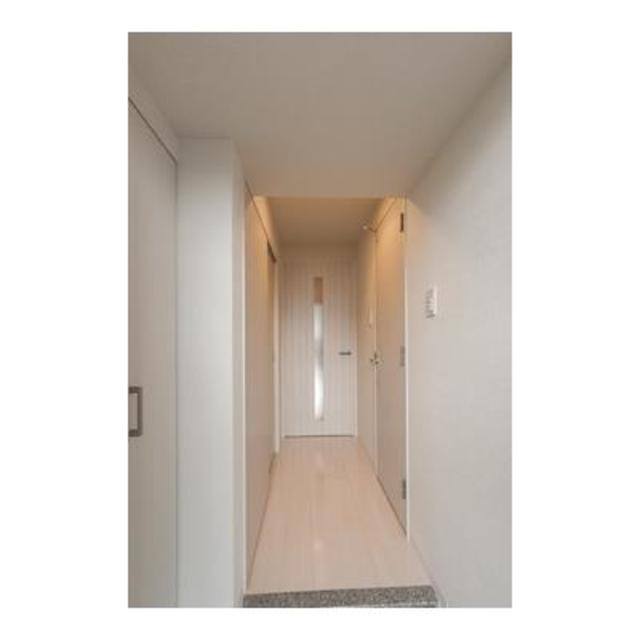 玄関　※写真は同タイプ住戸です。