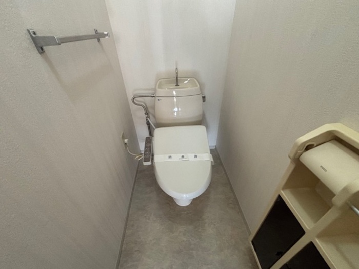 トイレ　トイレもきれいです