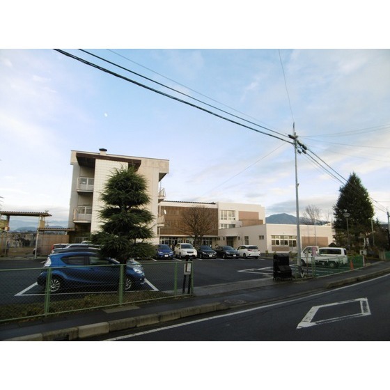 小学校　長野市立青木島小学校（小学校）まで1136m