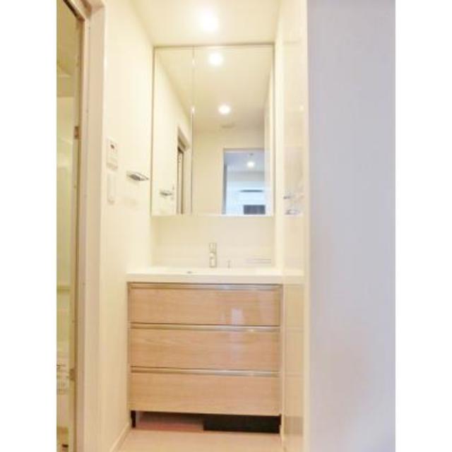 洗面設備　※写真は同タイプ住戸です。
