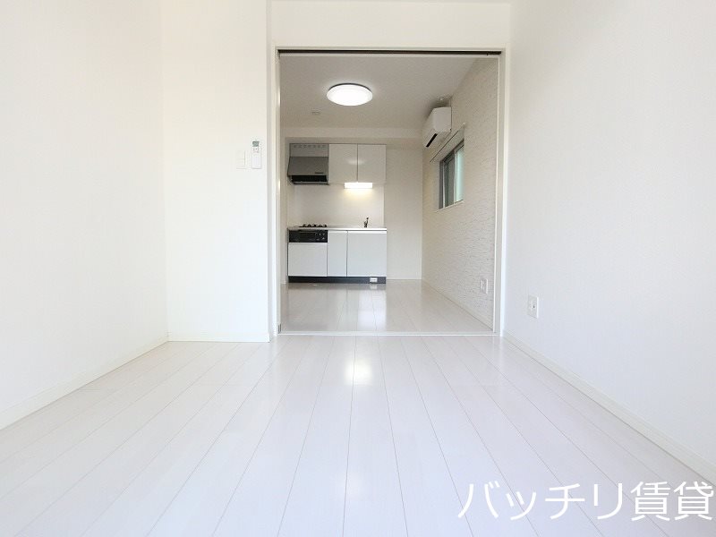 居室・リビング　画像は別号室タイプの為、現状を優先致します。