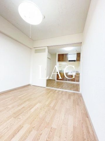 居室・リビング　洋室のお部屋です。