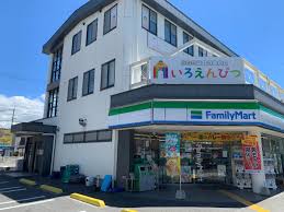 コンビニ　ファミリーマート 明石住吉店（コンビニ）まで832m