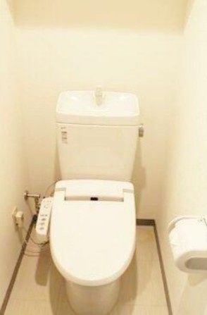 トイレ　別部屋参考写真