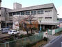 小学校　八尾市立高安西小学校（小学校）まで554m