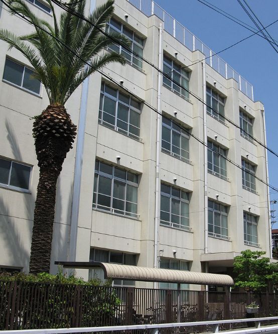 中学校　天下茶屋中学校（中学校）まで452m