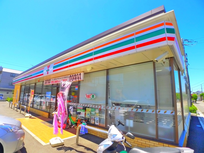 コンビニ　セブンイレブン（コンビニ）まで150m
