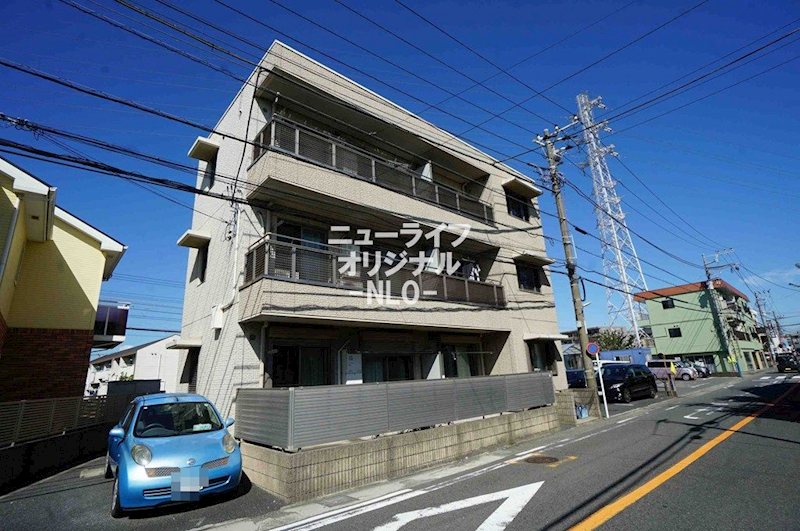 建物外観　積水ハウス施工の賃貸住宅「シャーメゾン」