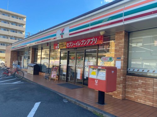 コンビニ　セブンイレブン 川崎京町1丁目店（コンビニ）まで679m