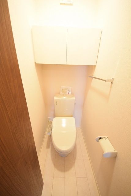 ＪＲ総武線 稲毛駅 徒歩33分 2階建 築9年のトイレ写真