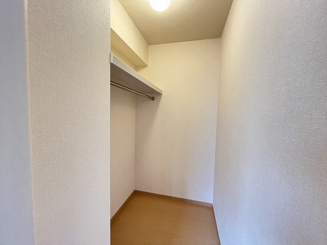 収納　ウォークインクローゼット