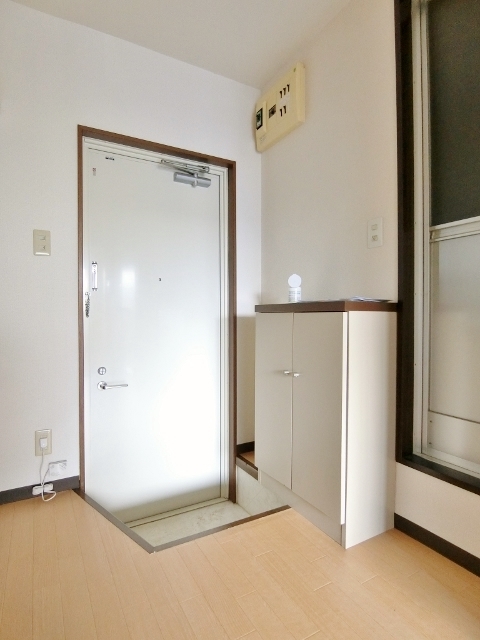 玄関　図面と現状に相違がある場合には現状を優先