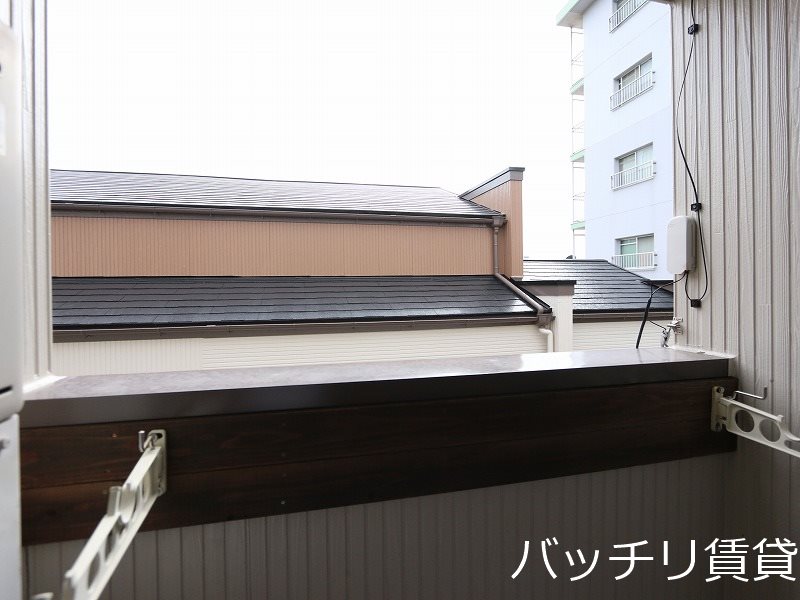バルコニー　別号室の画像。現況優先