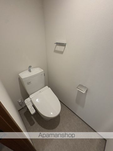 地下鉄長堀鶴見緑地線 長堀橋駅 徒歩5分 15階建 築1年のトイレ写真