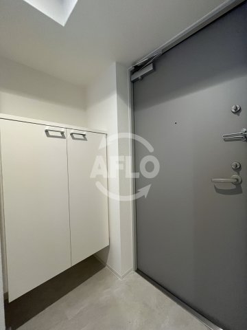 玄関　アルティザ江坂　玄関