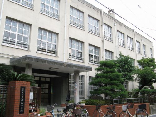 小学校　東桃谷小学校（小学校）まで666m