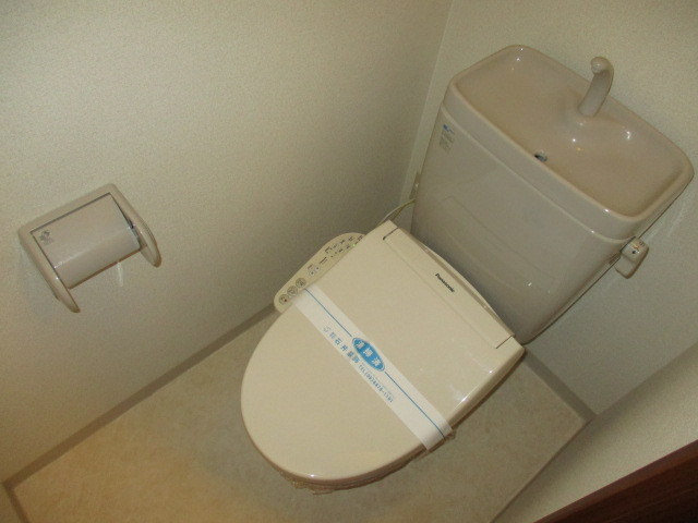 トイレ　清潔感のあるきれいなトイレです