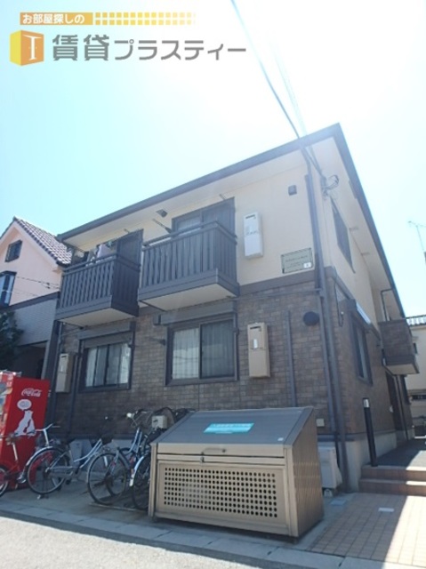 建物外観　公園裏の住宅街でのんびり暮らす。。