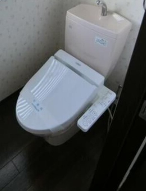 地下鉄谷町線 天神橋筋六丁目駅 徒歩5分 9階建 築21年のトイレ写真