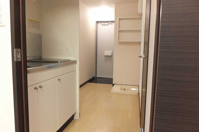 レオネクストアルデンテ 本町の玄関写真