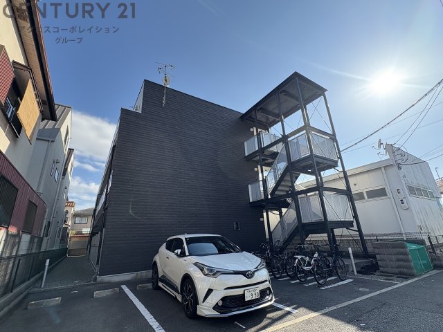 建物外観　敷地内に駐輪場あります！