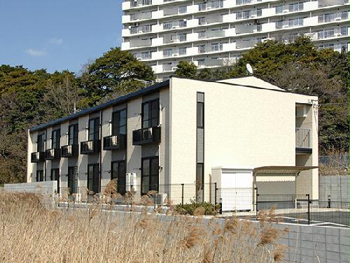 建物外観　屋根付駐輪場もあります！