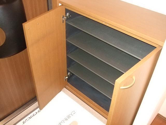 玄関　下駄箱