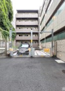 駐車場　空き状況はご確認ください。