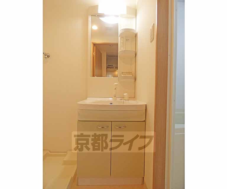 洗面設備　洗面台です。