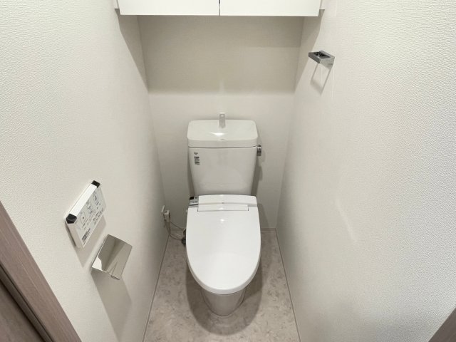 東京メトロ東西線 神楽坂駅 徒歩6分 7階建 築5年のトイレ写真